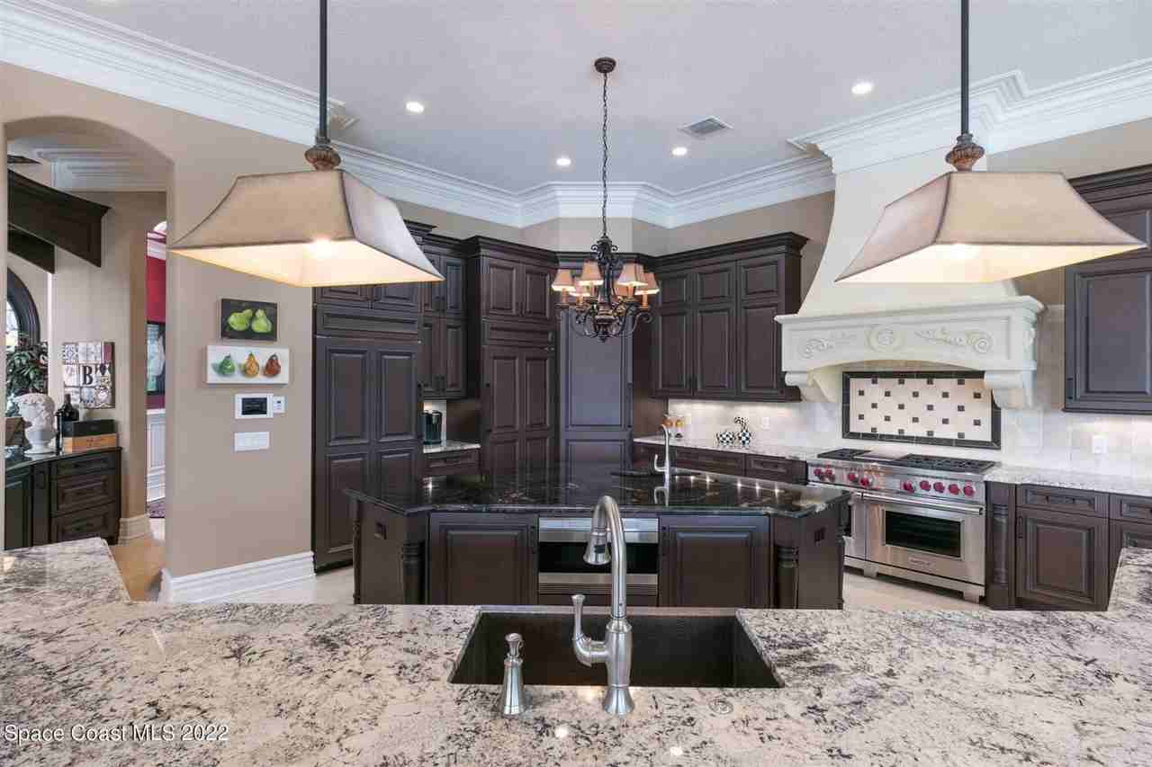 3059 Wyndham Way - Photo 6 of 50