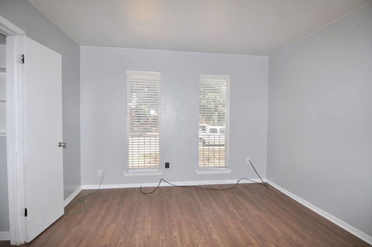 1325 Prelude Dr - Photo 5 of 18