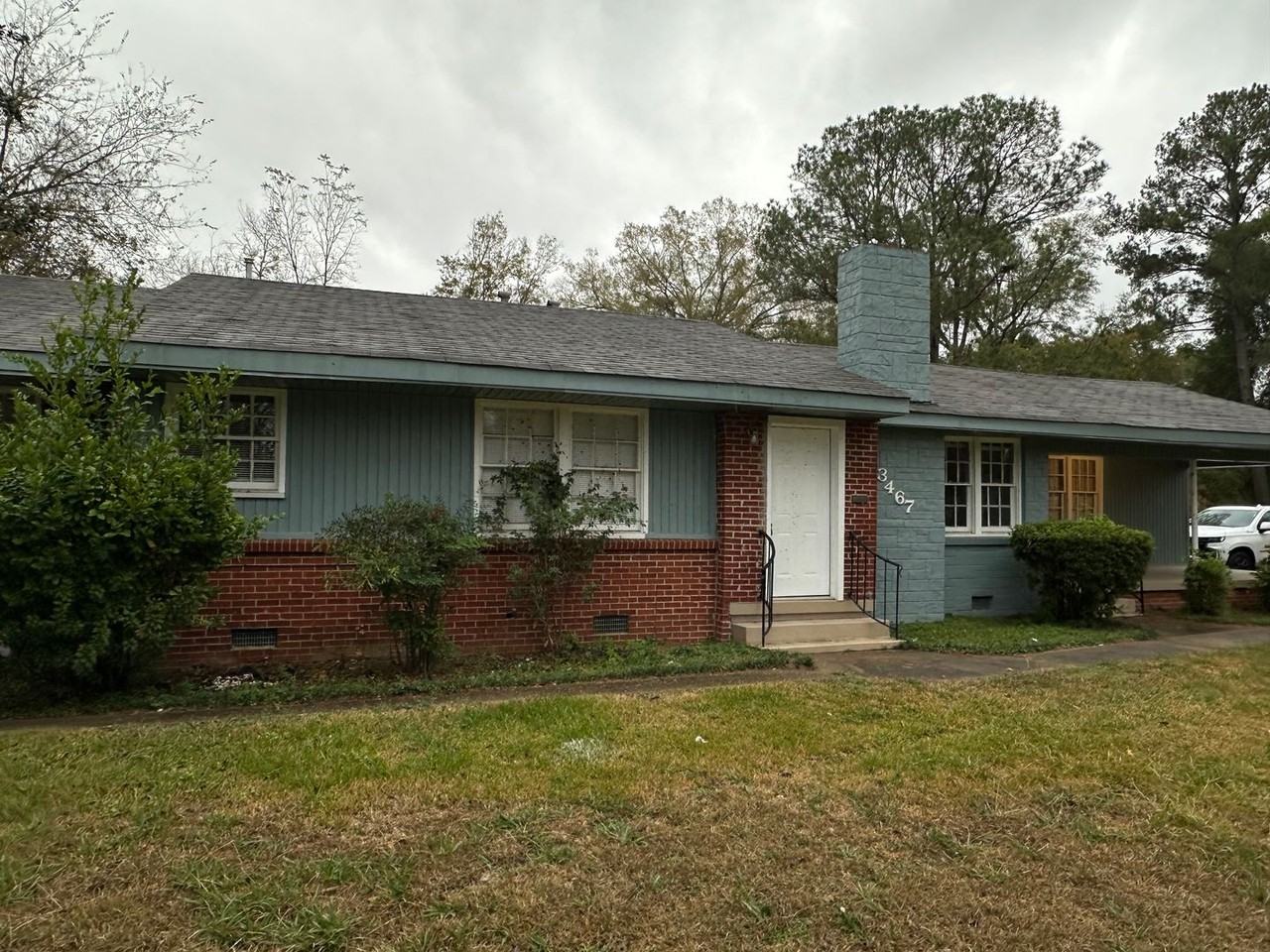 3467 Gilmer Ave - Photo 3 of 25