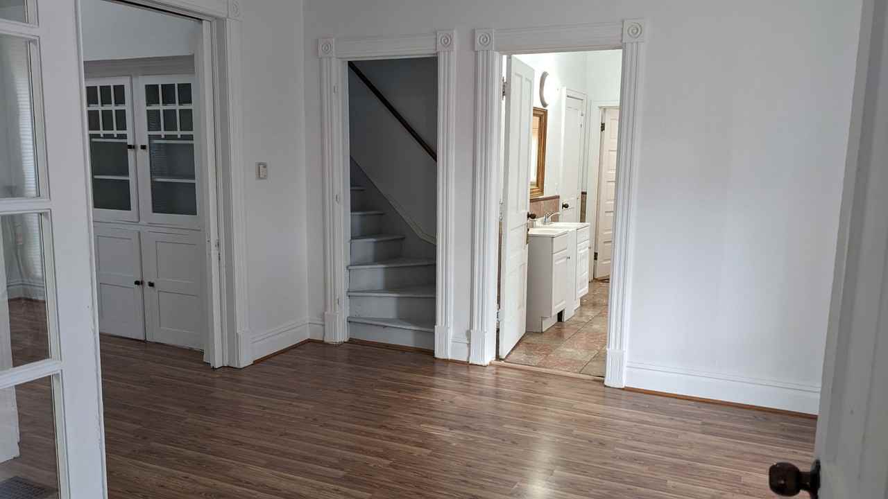 511 Locust St - Photo 2 of 25