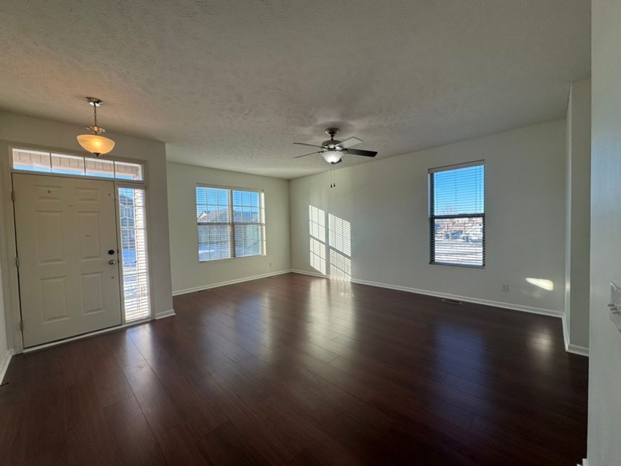 2108 Raven Ridge Dr - Photo 2 of 16