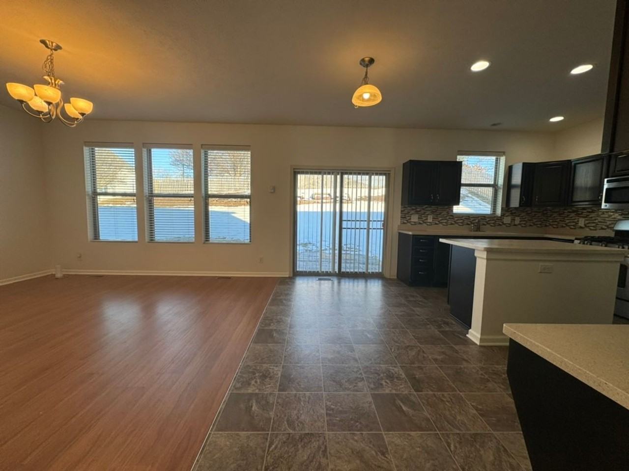 2108 Raven Ridge Dr - Photo 3 of 16