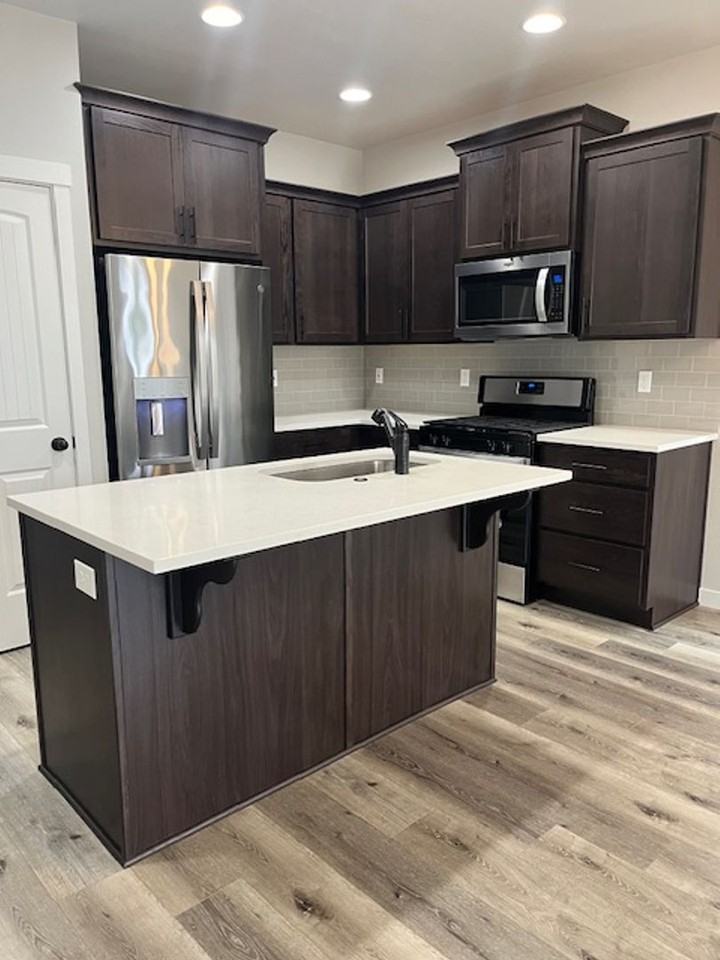 256 E Wayno Way - Photo 4 of 24