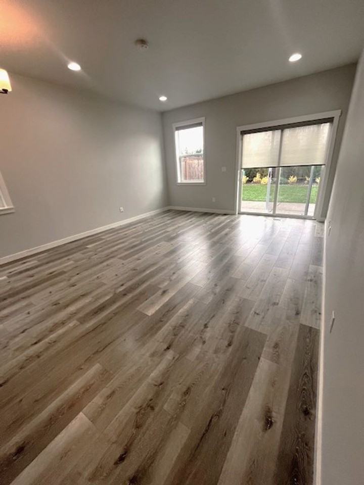 256 E Wayno Way - Photo 7 of 24