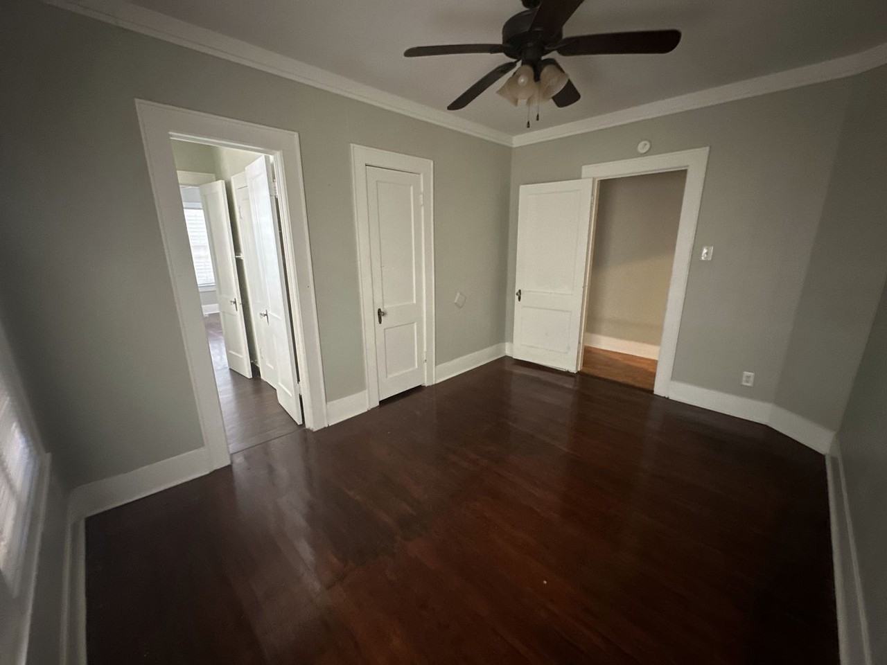 2216 Avenue O 1/2 - Photo 4 of 12