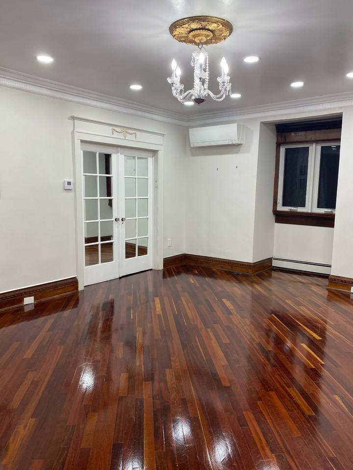 1820 East 19th Street #2ndFL