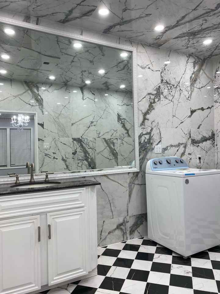 1820 E 19th St #2ndFL - Photo 7 of 30