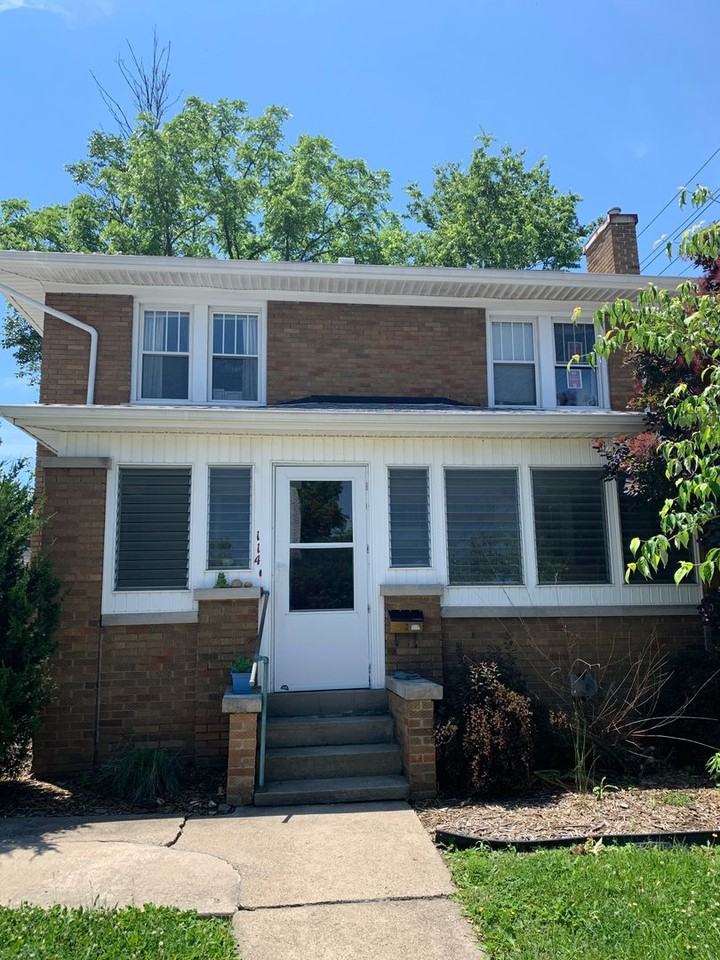 114 E 1st St - Photo 2 of 25