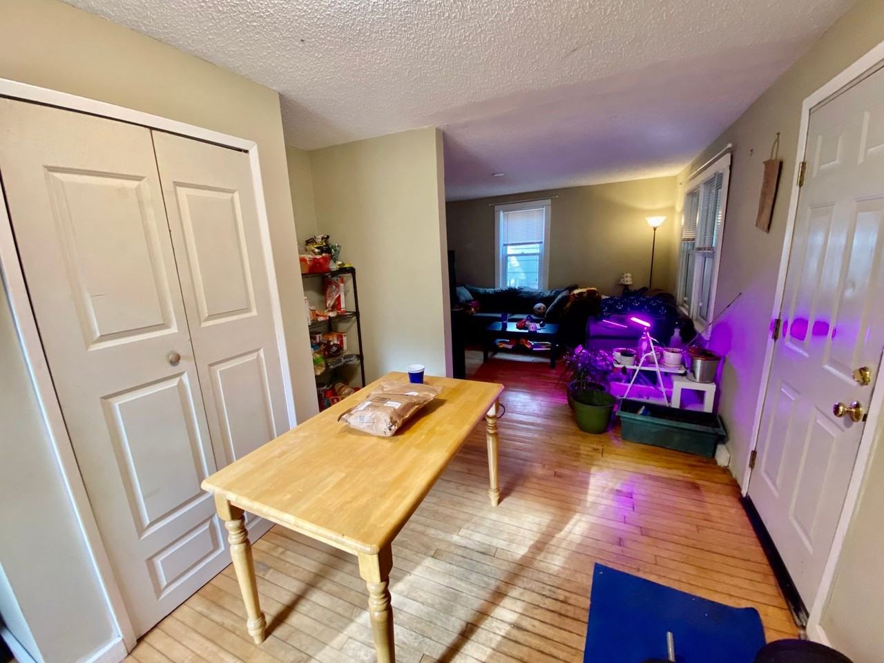 843 23rd Ave Se - Photo 7 of 17