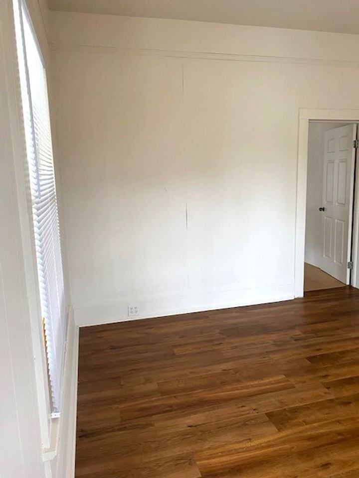 111 Se 5th Ave - Photo 3 of 14