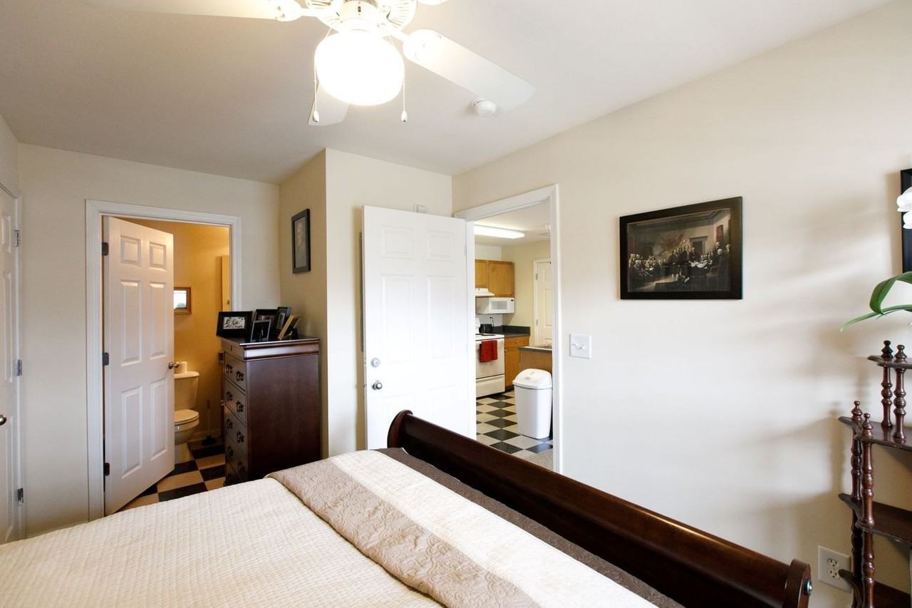 Eagles Landing - Photo 7 of 14