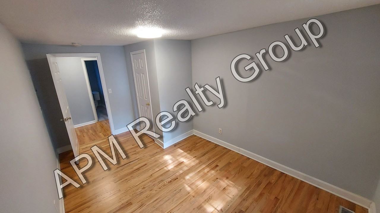 917 Texas St - Photo 6 of 15