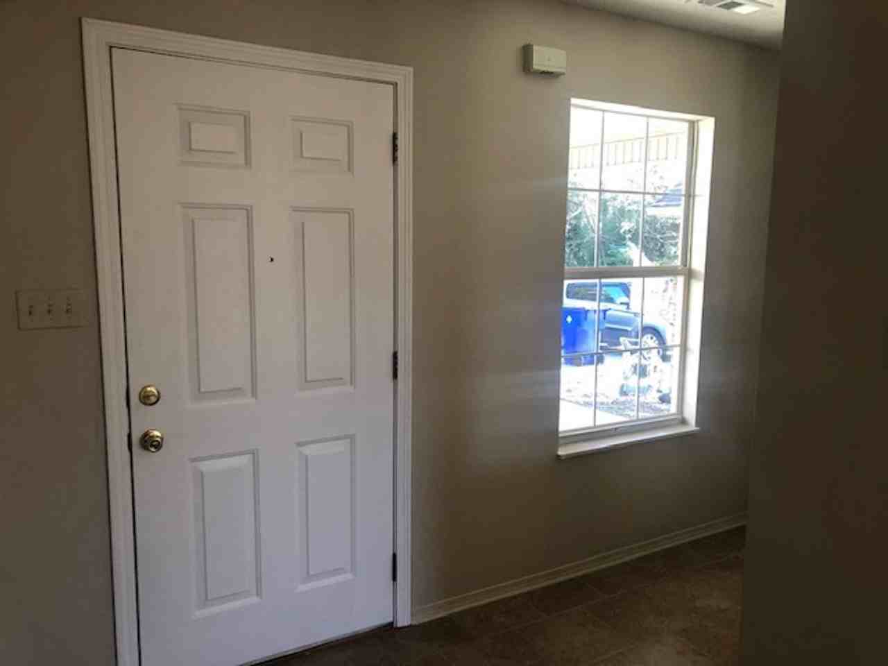 2705 Beartooth Way - Photo 4 of 20