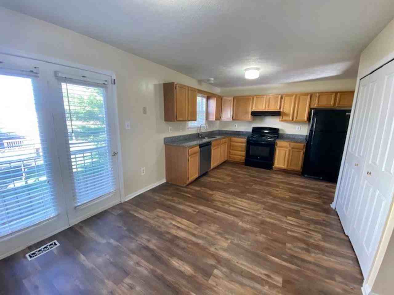 20113 Kellys Ln - Photo 4 of 16