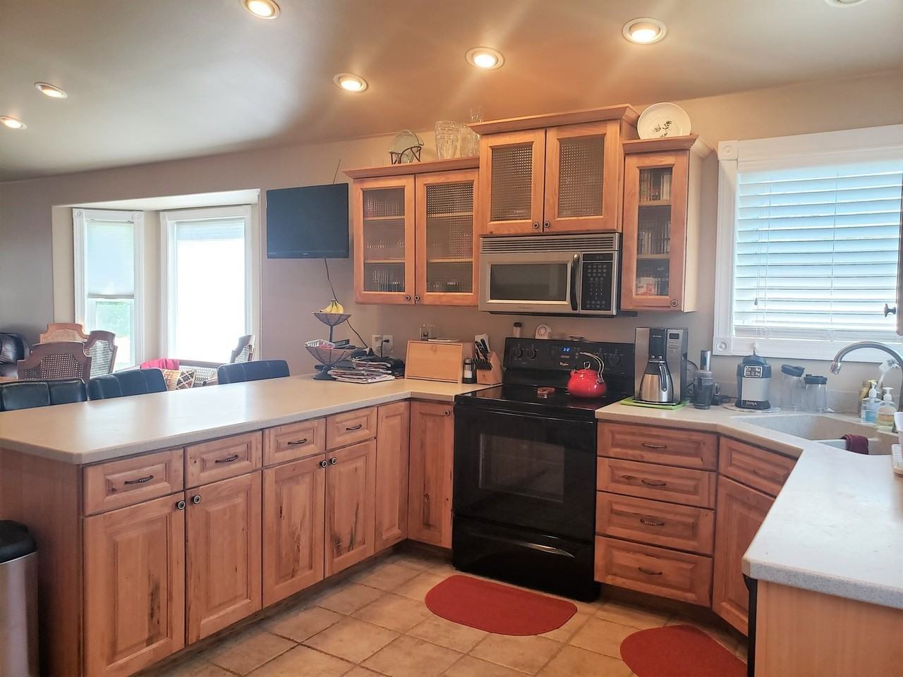 6726 Cove Creek Dr - Photo 4 of 9