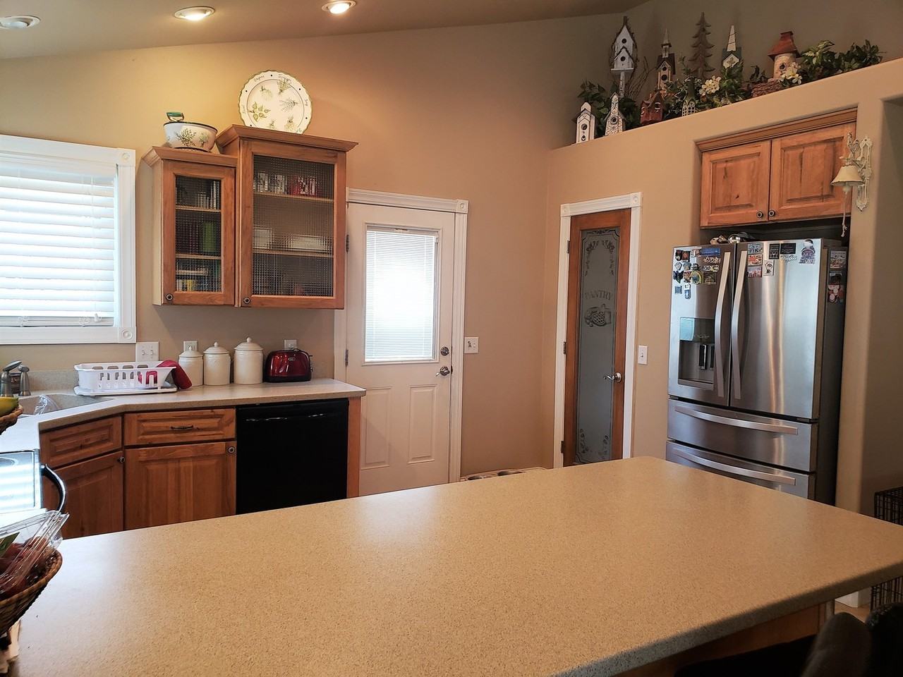 6726 Cove Creek Dr - Photo 3 of 9