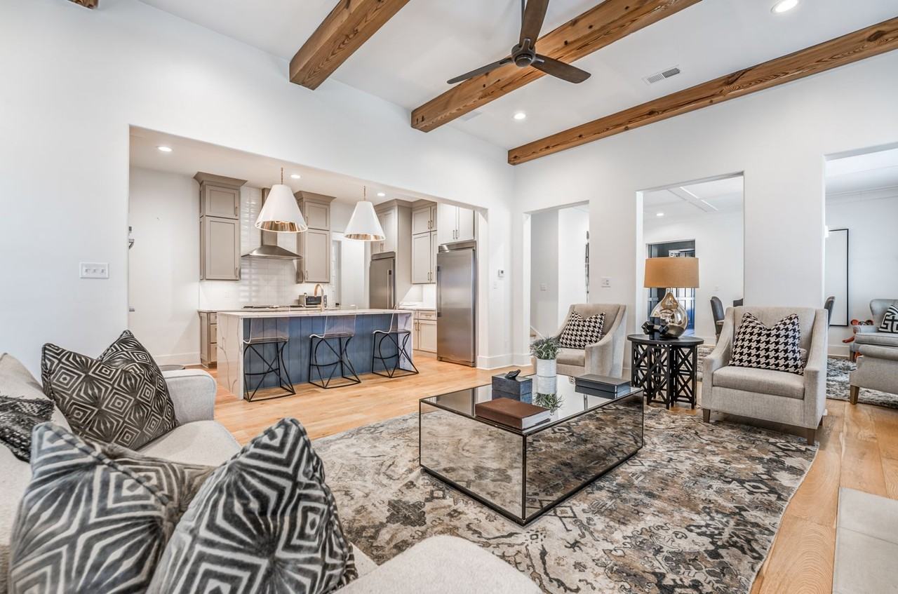 4171 Poplar Ave - Photo 2 of 31