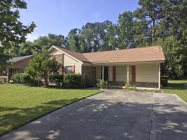 featured image of 171 Greenbriar Court