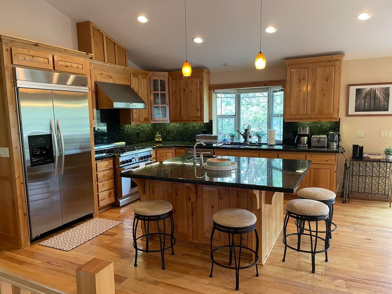 1904 Venice Dr - Photo 3 of 19