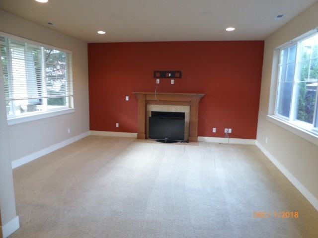 10934 Eastridge Dr Ne - Photo 3 of 22