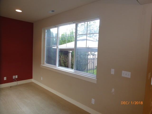 10934 Eastridge Dr Ne - Photo 5 of 22