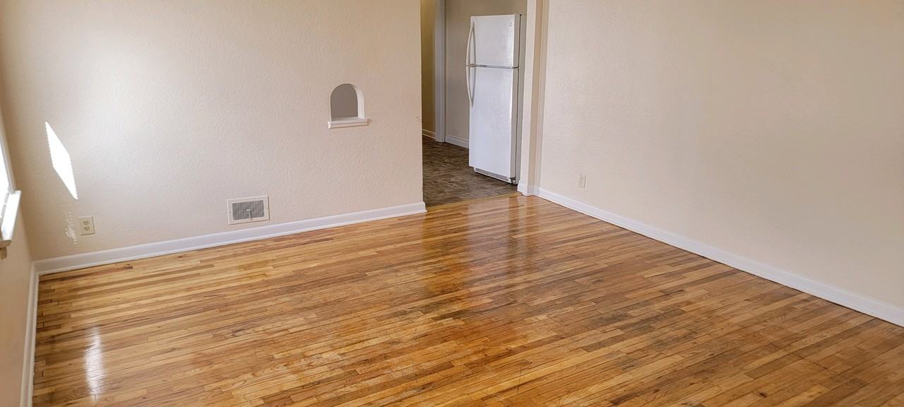 1001 E 5th St #1001 - Photo 2 of 7