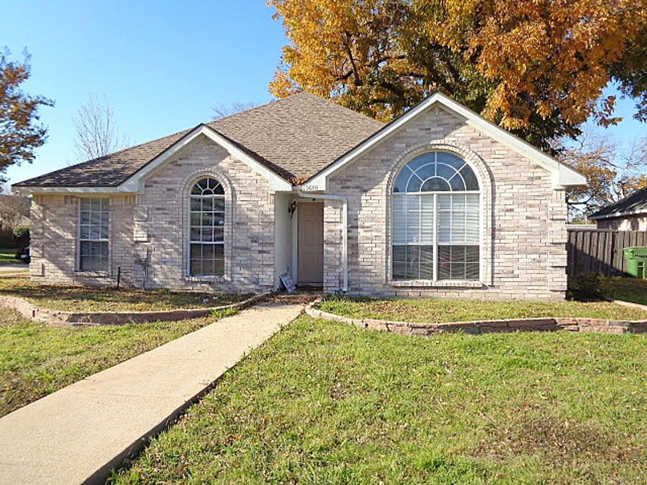 3610 Berrywood Cir - Photo 2 of 26