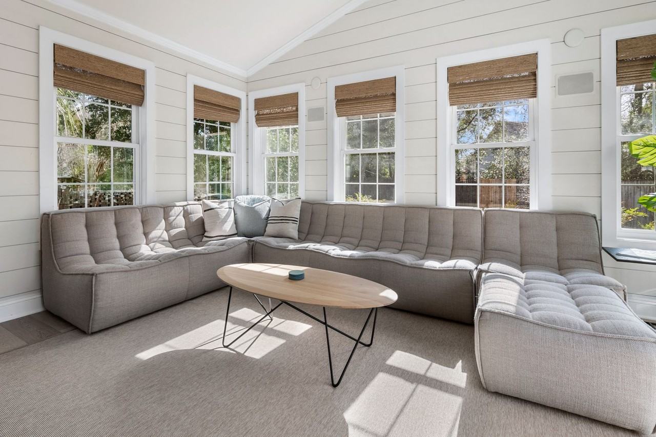 1121 Island View Drive - Photo 7 of 44