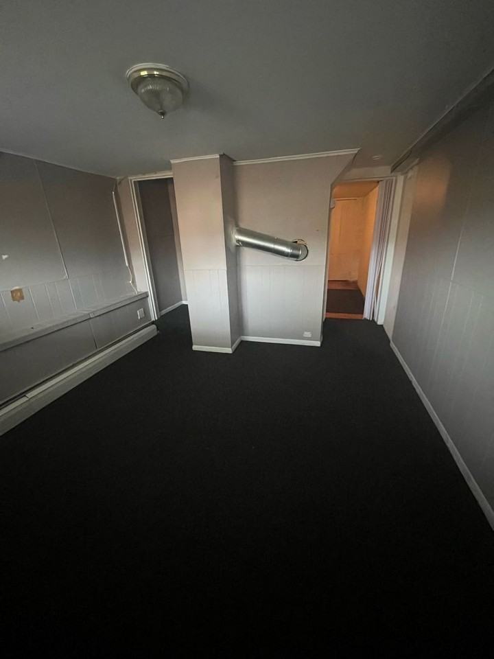 135 W Ridge St - Photo 2 of 6