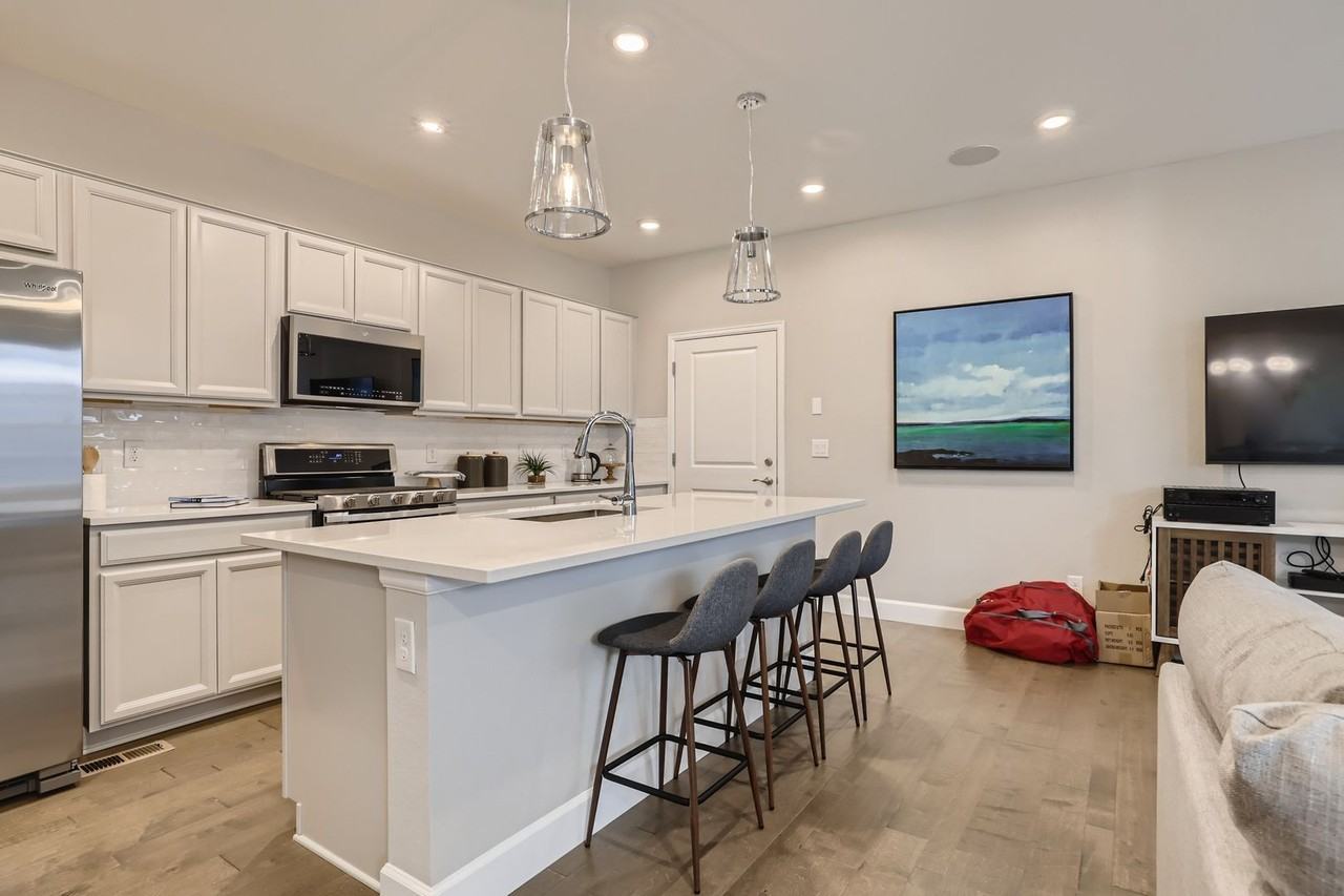 8384 Holman St #B - Photo 4 of 25