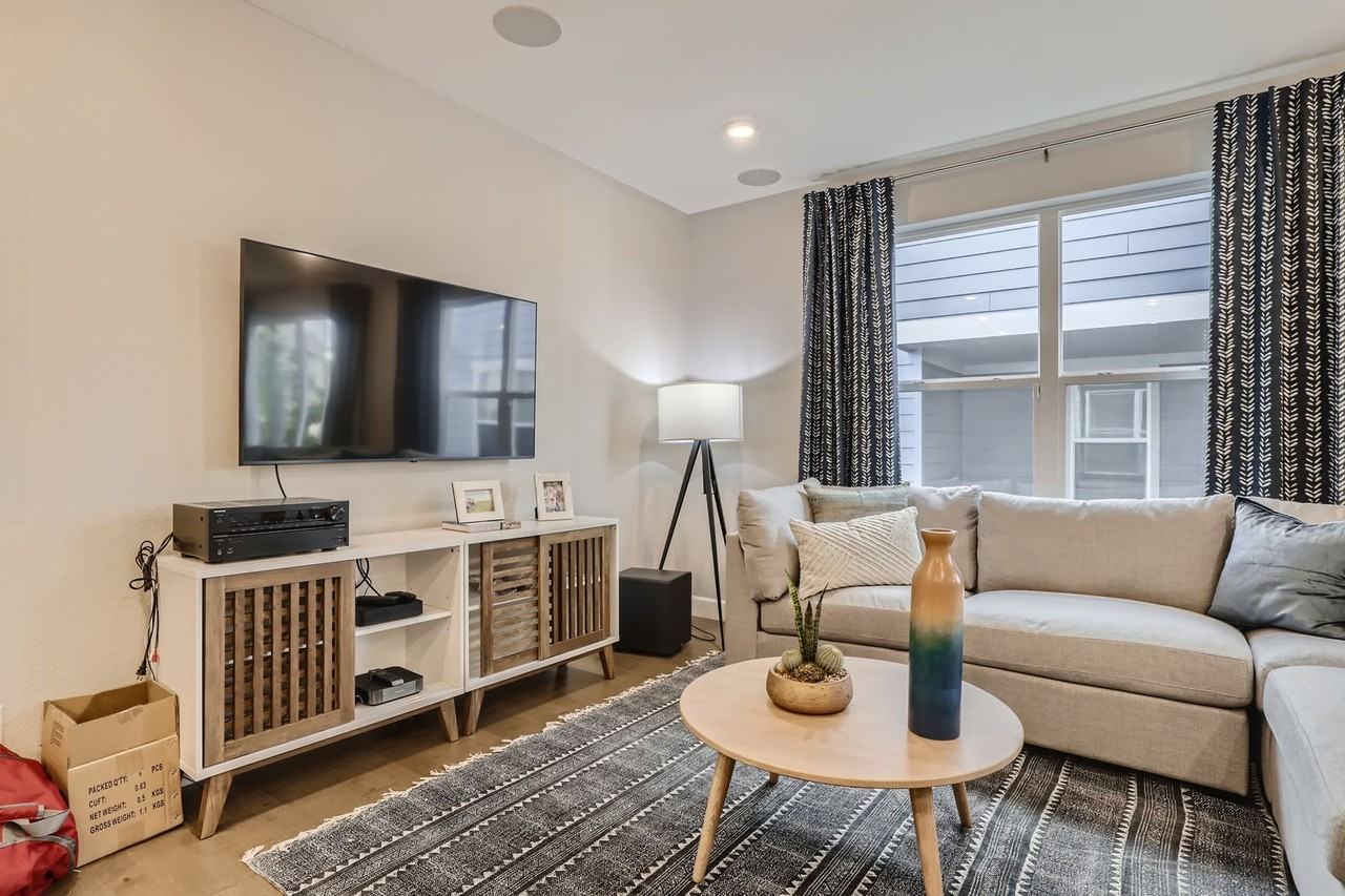 8384 Holman St #B - Photo 7 of 25