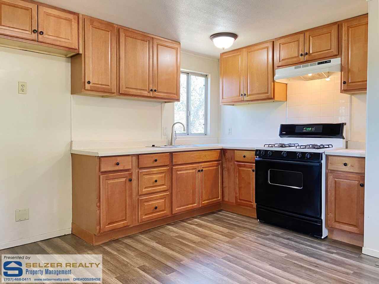 7292 East Rd - Photo 3 of 5