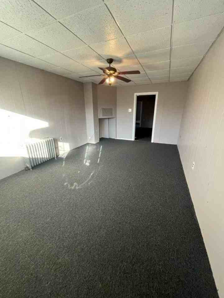 32 W Fell St - Photo 2 of 12