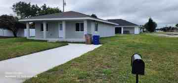 featured image of 802 E Jasmine Rd