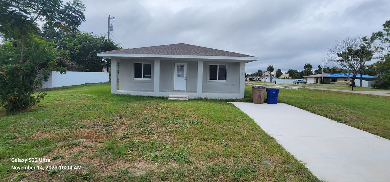 802 E Jasmine Rd - Photo 2 of 11