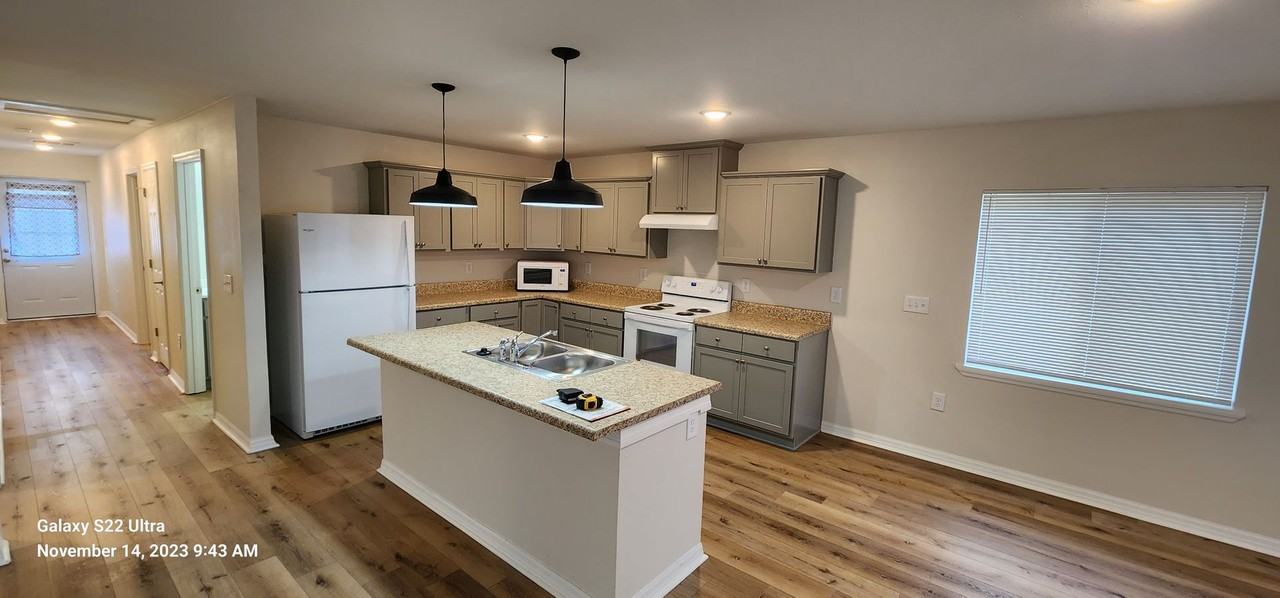 802 E Jasmine Rd - Photo 4 of 11