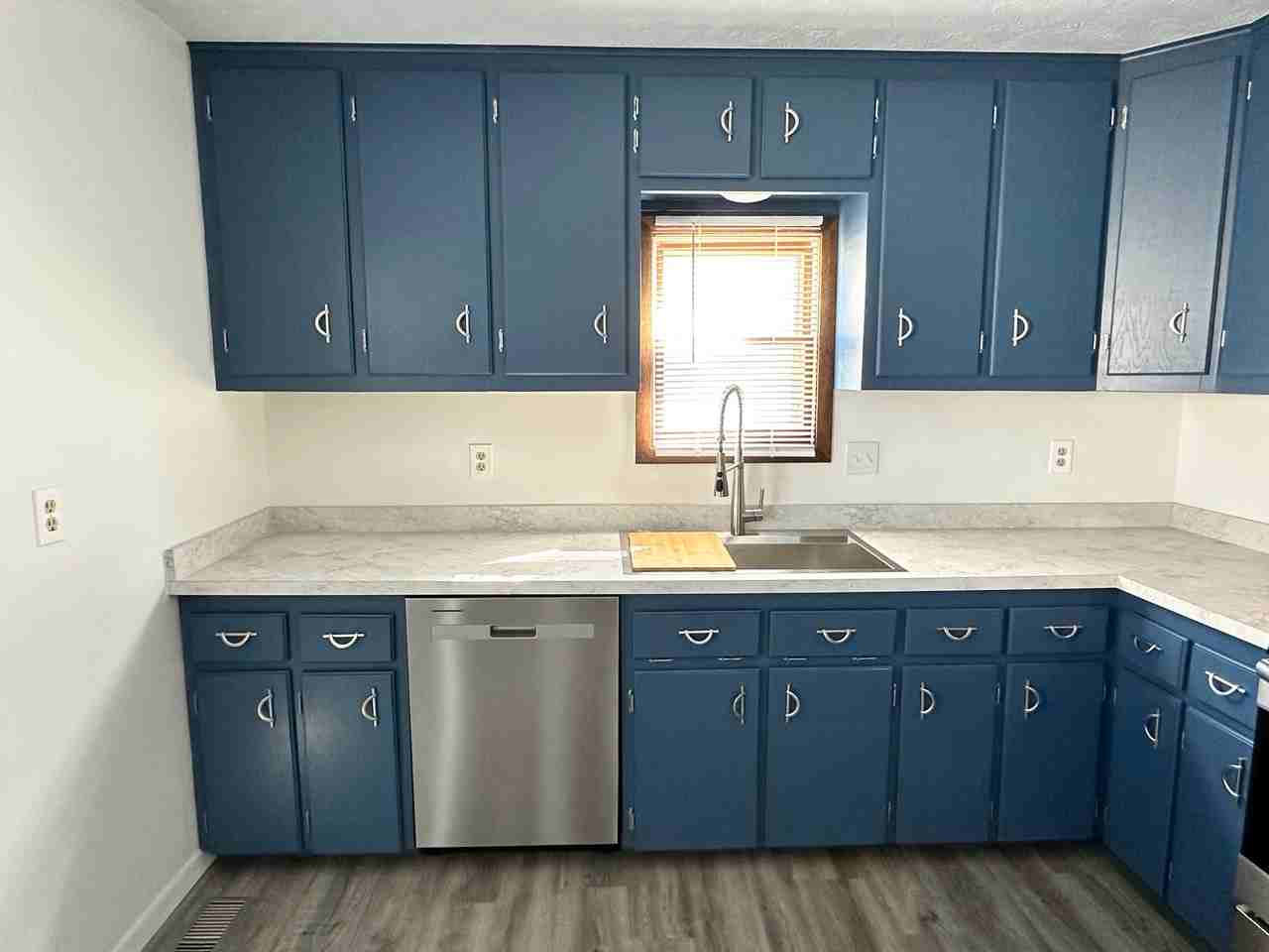 1915 W 2nd St #NA - Photo 3 of 15