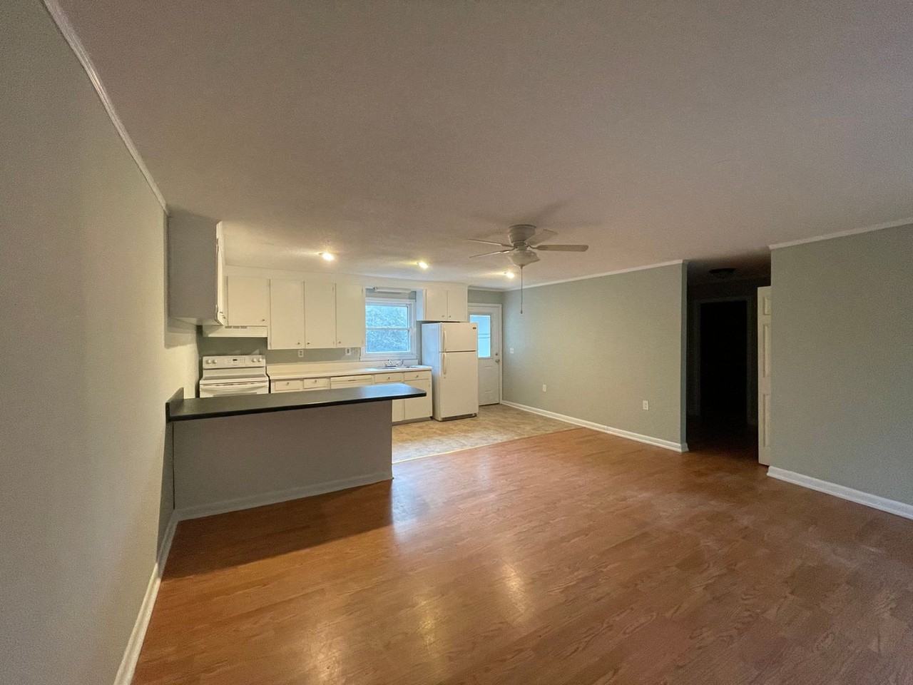347 Sunset Dr - Photo 3 of 15
