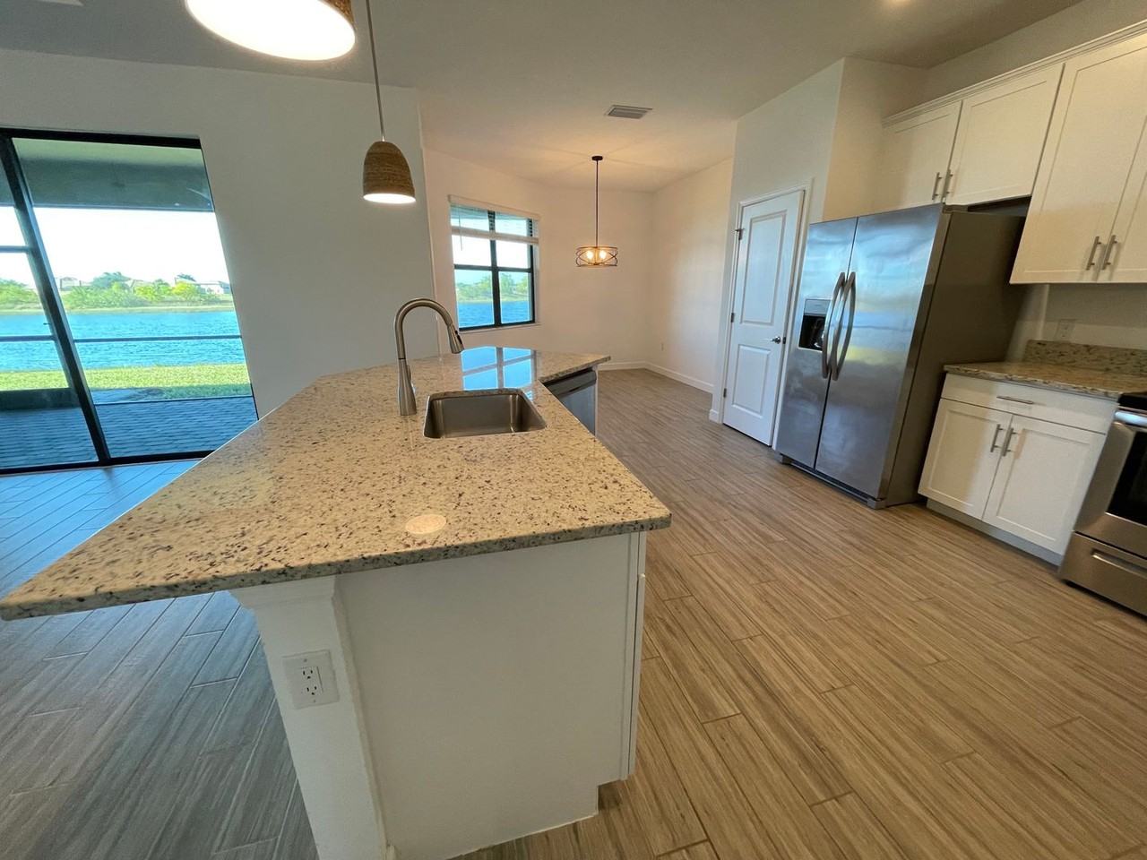 1447 Birdie Dr - Photo 3 of 37
