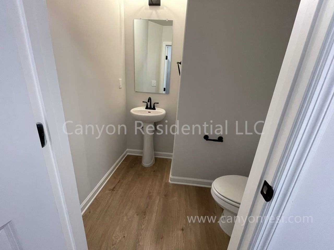 114 Wilcot Rd - Photo 7 of 26