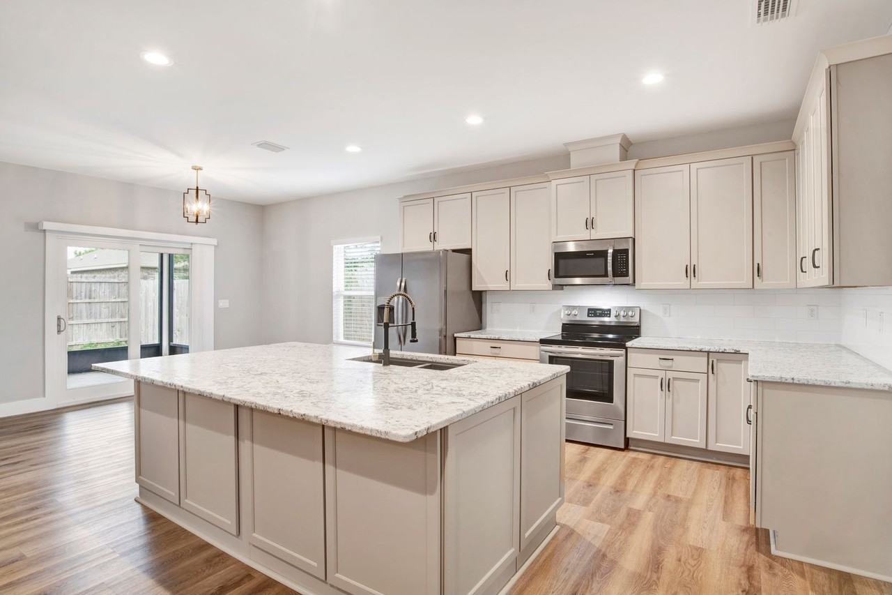 4320 Quiet Ct - Photo 2 of 29