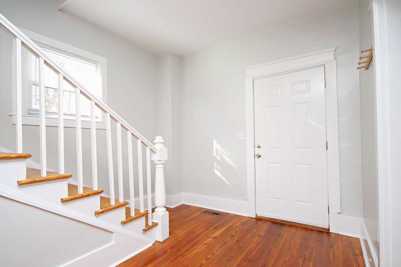 332 10 1/2 St Nw - Photo 2 of 17