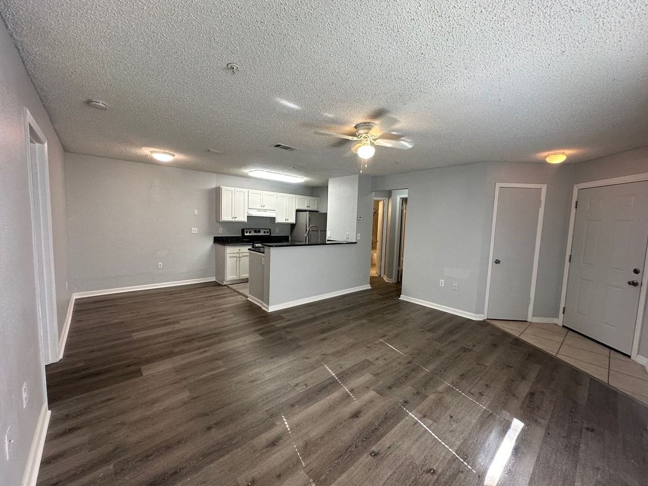 951 Salt Pond Pl - Photo 3 of 18
