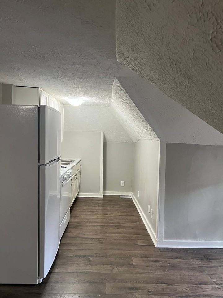 812 N 11th St - Photo 5 of 14