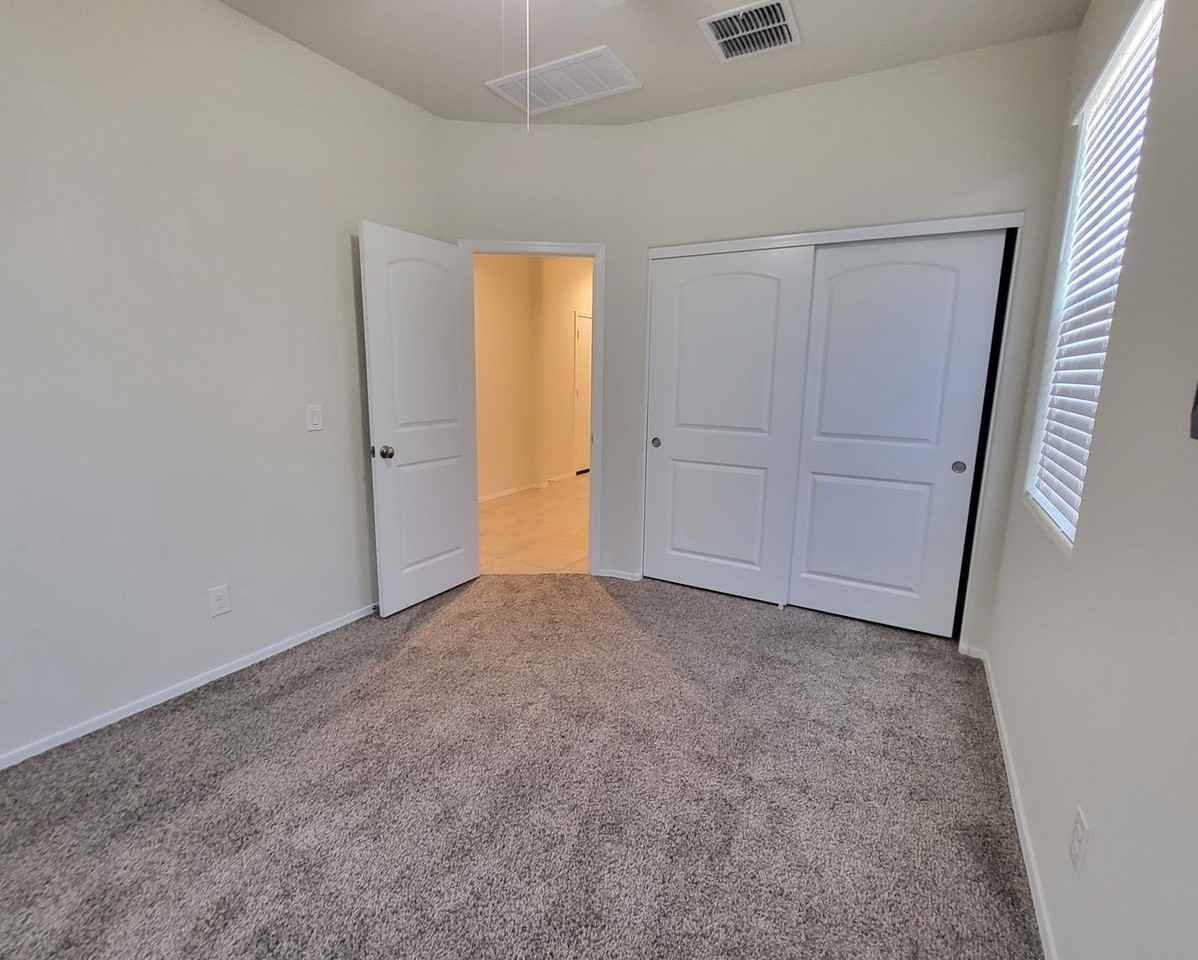 11571 E Verbina Ln - Photo 4 of 33