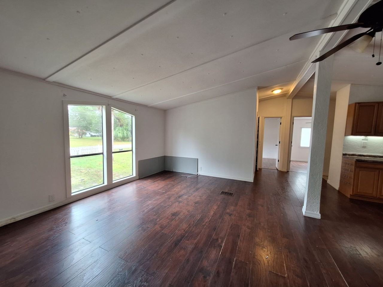 18312 16th Ave - Photo 2 of 12