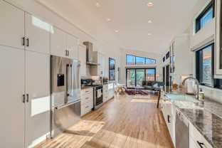 824 La Farge Ave - Photo 1 of 1