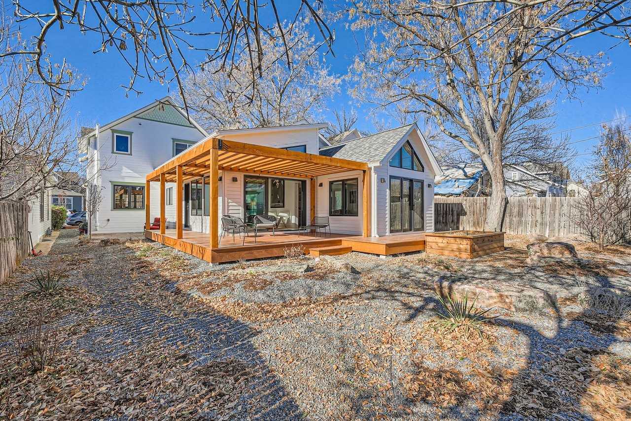 824 La Farge Ave - Photo 4 of 28