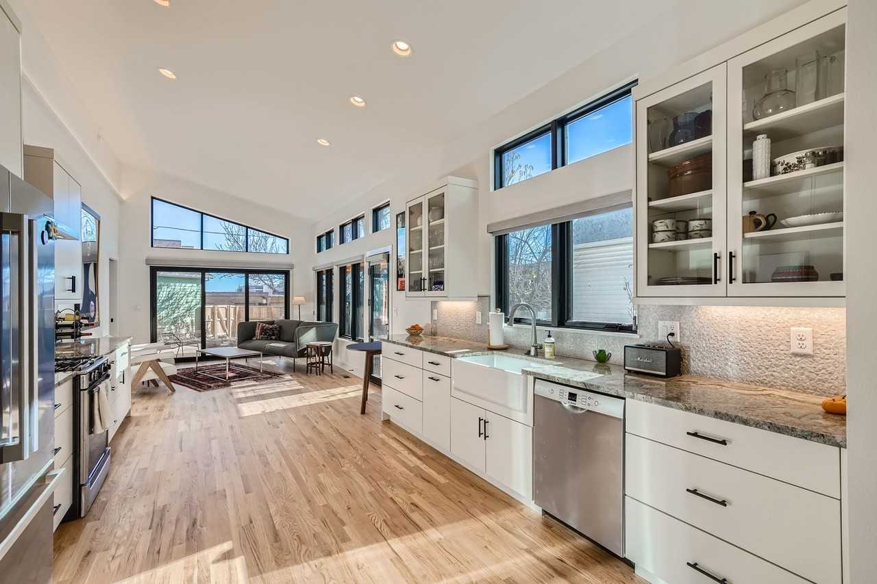 824 La Farge Ave - Photo 7 of 28