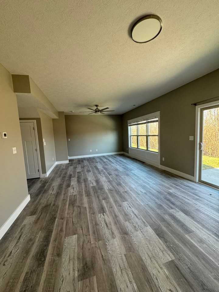 2509 Yeoman Ln - Photo 6 of 32